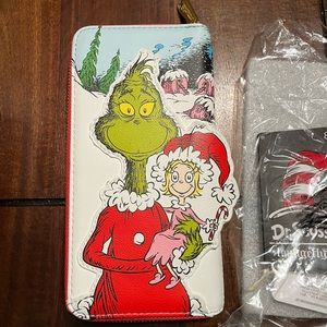 Loungefly Grinch Wallet NWT